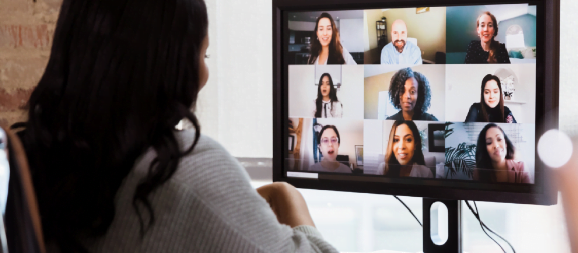 Customer service manager meeting with team